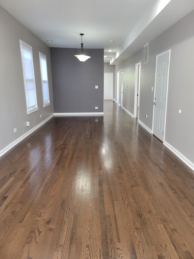 Dinning & Living Room - 3219 W McLean Ave Unit #2