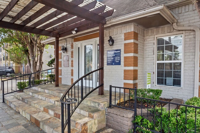 Building Photo - Westward Square