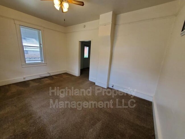 Photo - 420 NE Kamiaken St