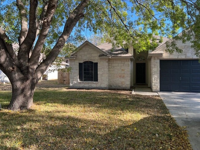 Photo - 110 Beau Ln House