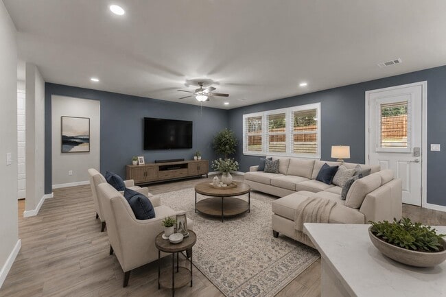 Photo - 511 Taylor Dr