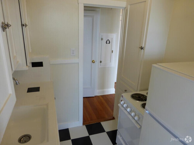 Building Photo - 75 Buena Vista Ave E Unit 405 Rental