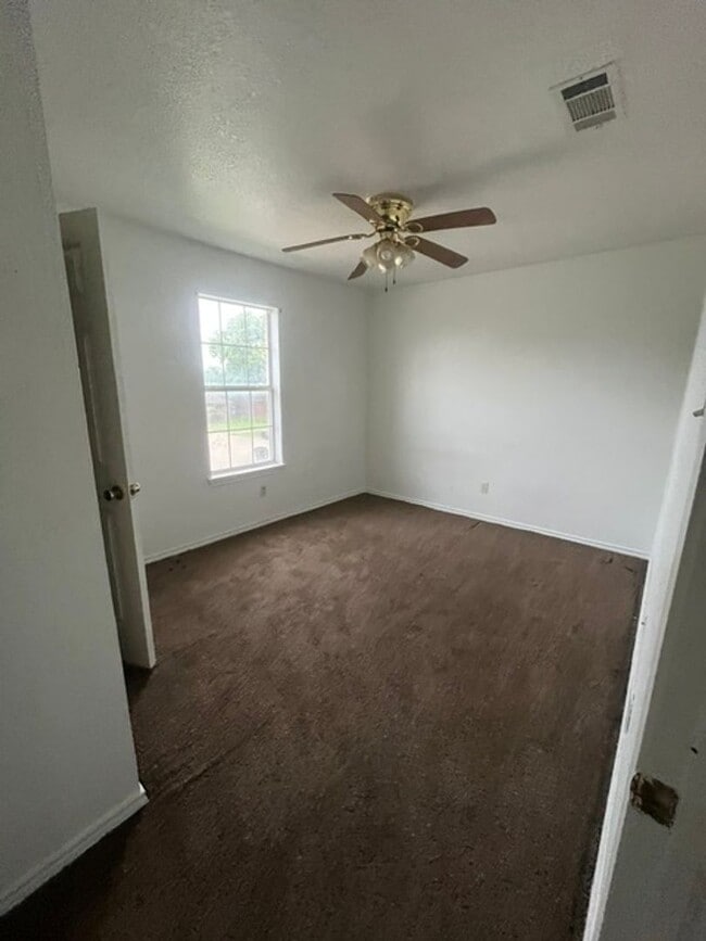 Photo - 3303 Toledo Dr Unit C
