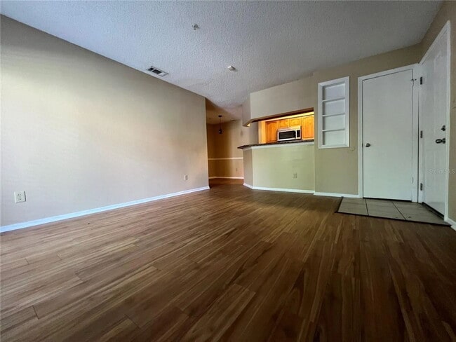 Photo - Charming 1-Bedroom apartment in Altamonte ... Unidad #103