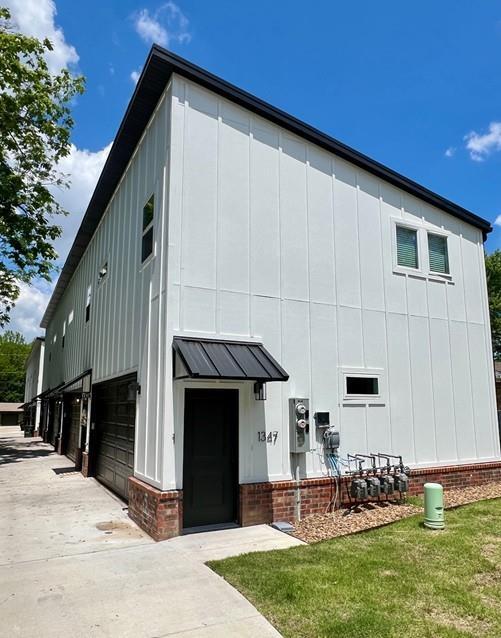 Photo - 1341 W Hendrix St Townhome