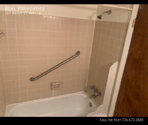 Photo - 207 Water St Unit 4