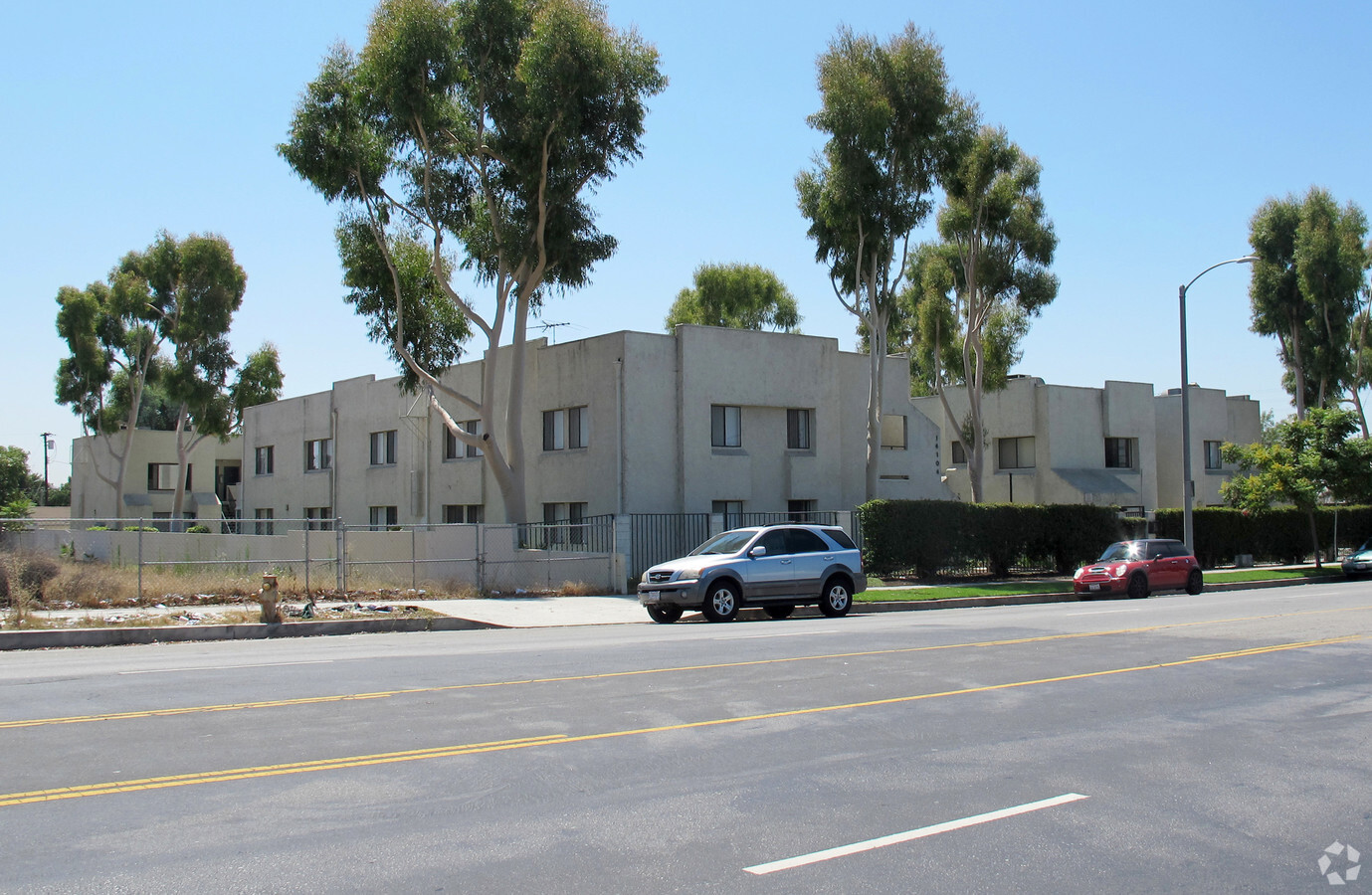 Photo - Arleta Park Apartments
