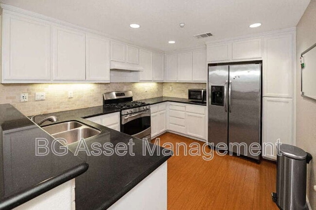 Photo - 1653 Northshore Dr