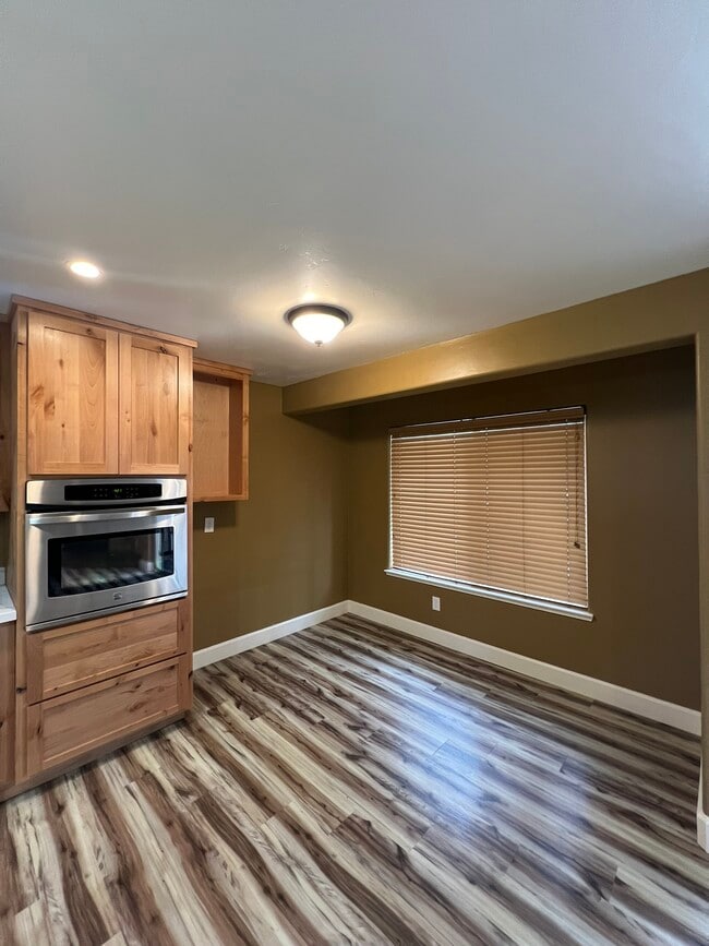 Photo - 3721 Pioneer Trail