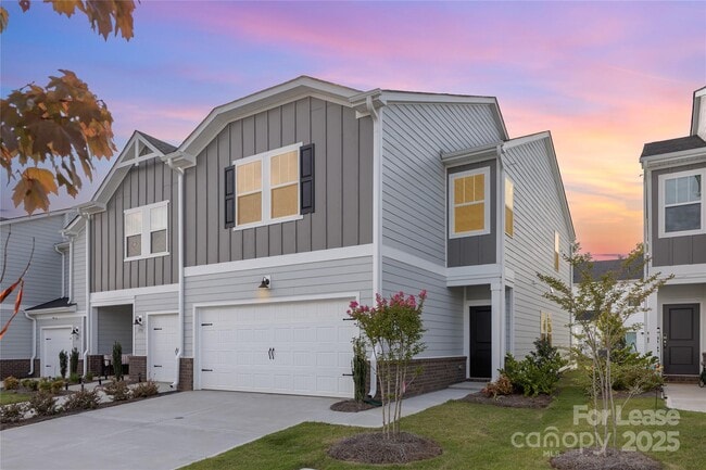 Photo - 1735 Braemar Vlg Dr