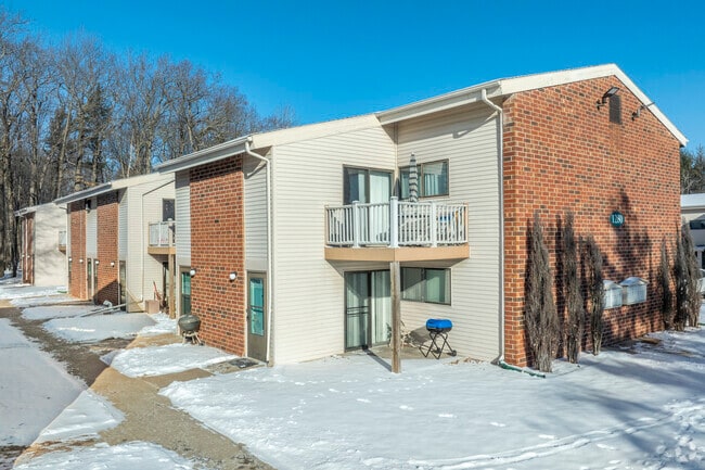 Photo - Forest View Apartments