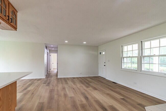 Photo - 1075 Aspen Dr
