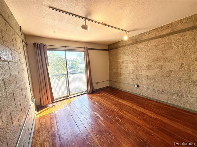 Building Photo - 1131 21st St Rental