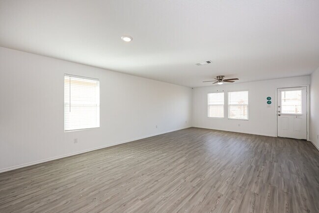 Photo - 14409 Penny Run