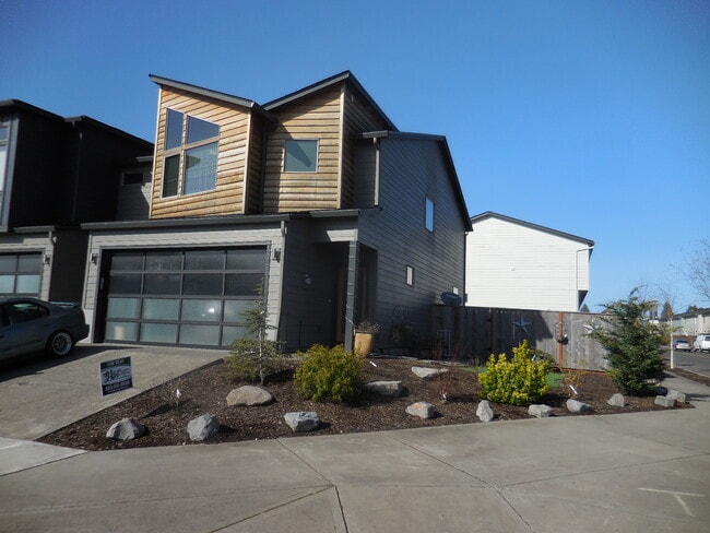 Building Photo - 12346 NE 114th St