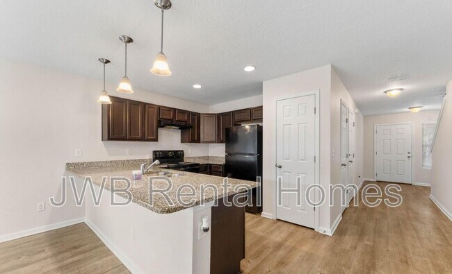 Photo - 5510 Marathon Pkwy