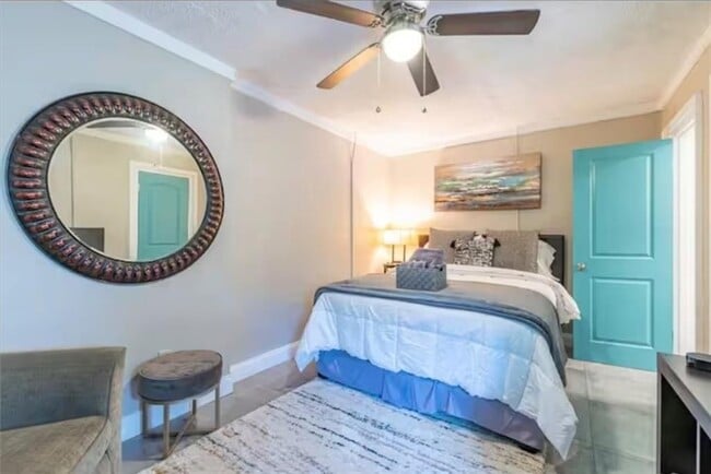 Photo - 235 Walnut St NW