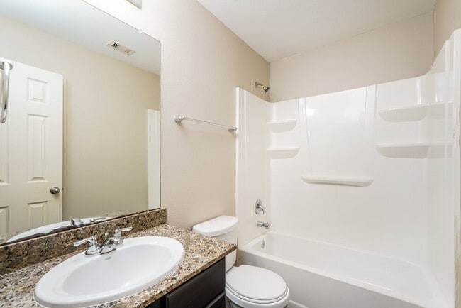 Building Photo - 21811 Octavia Way Rental