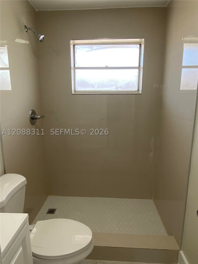 Photo - 1836 NW 22nd Pl Unit 6