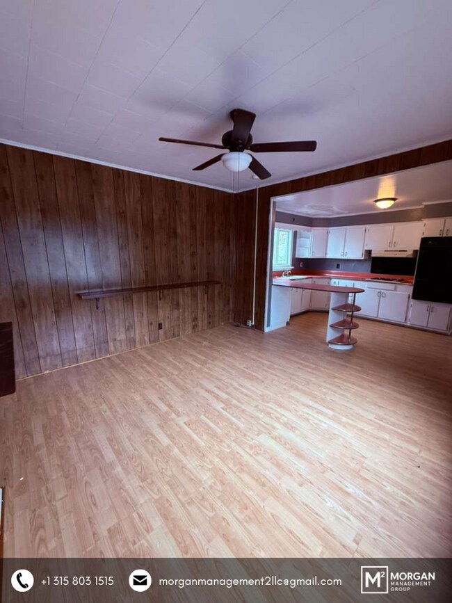 Photo - 162 W 8th St