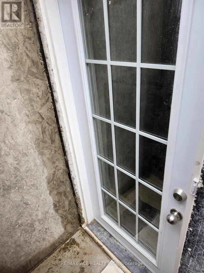 Photo - 101 Bathgate Dr