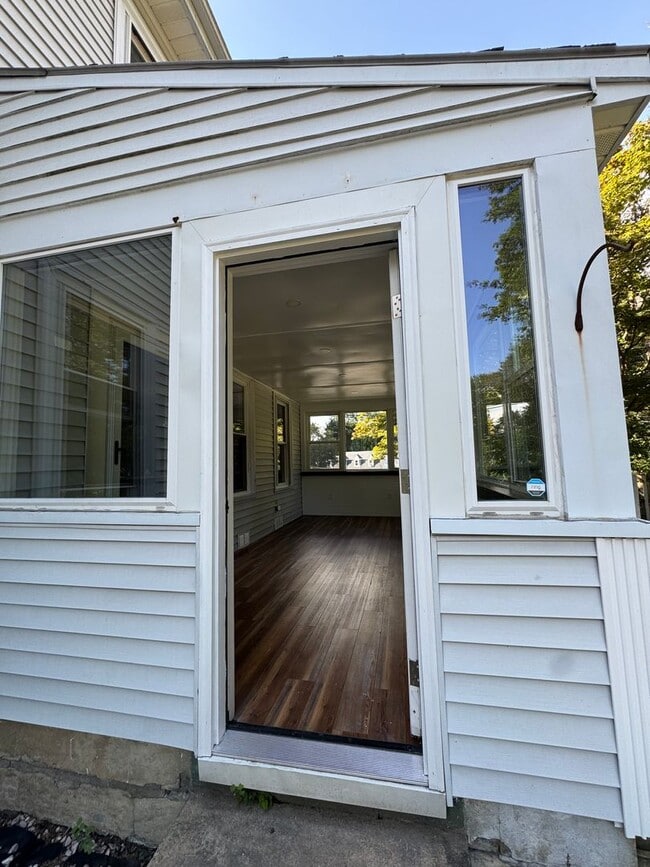 Photo - 136-138 Washington St-138 Unit 138