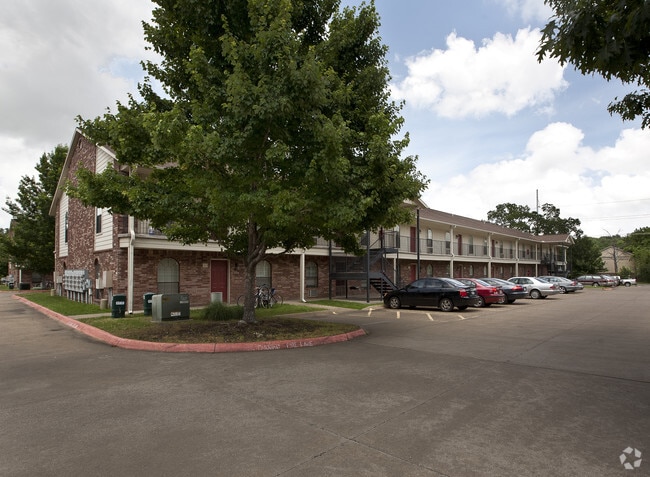 Noble Oaks III