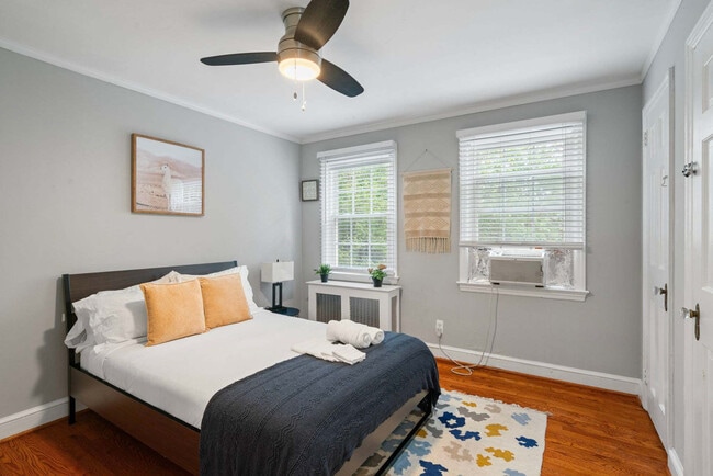 Photo - 305 E Braddock Rd Unit ID1035272P