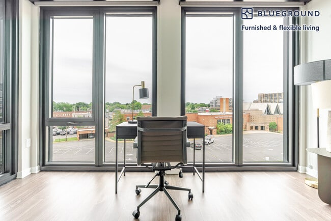 Photo - 3275 Washington Blvd Unit FL5-ID1095