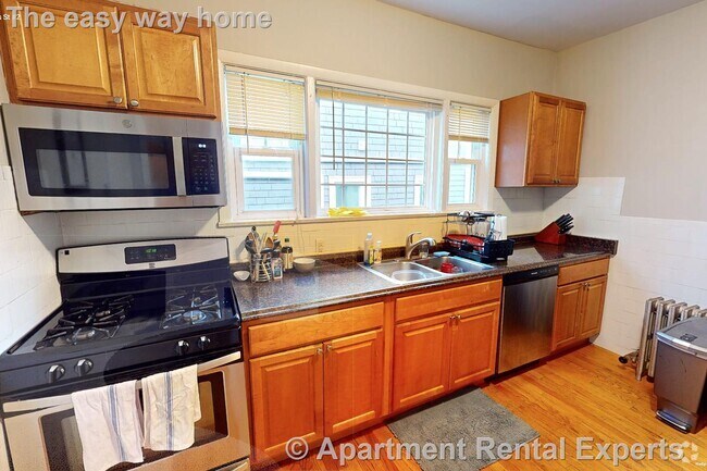Building Photo - 23 Tufts St Rental