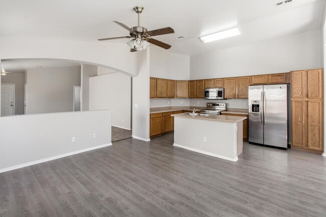 Photo - 1478 E 10th Pl