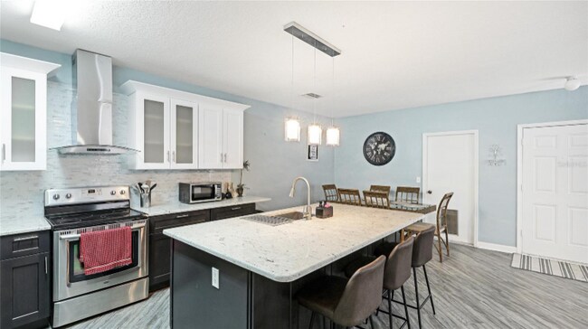 Photo - 2344 28th Ave E