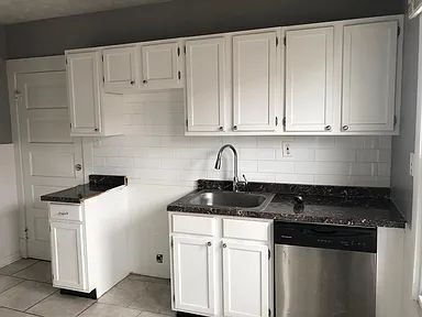 Photo - 3870 W 19th St