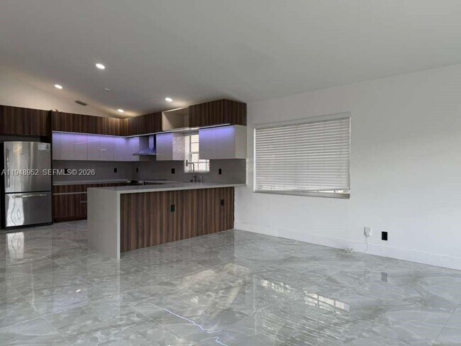 Photo - 189 Cameron Dr