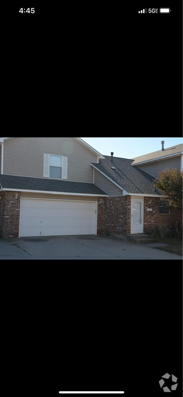 Building Photo - 921 Rambling Oaks Dr Rental