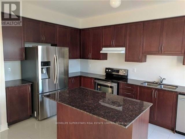 Photo - 34 Lowther Ave
