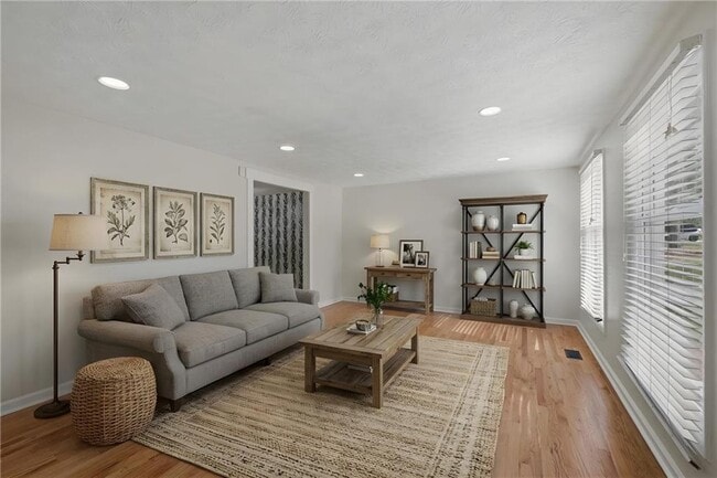 Photo - 9470 Hillside Dr