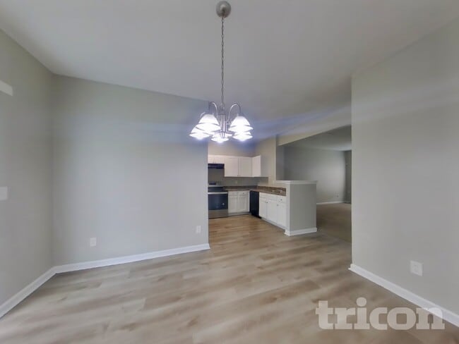 Photo - 2251 Bigwood Trail