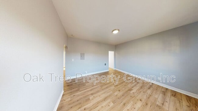 Photo - 5452 Bancroft Ave