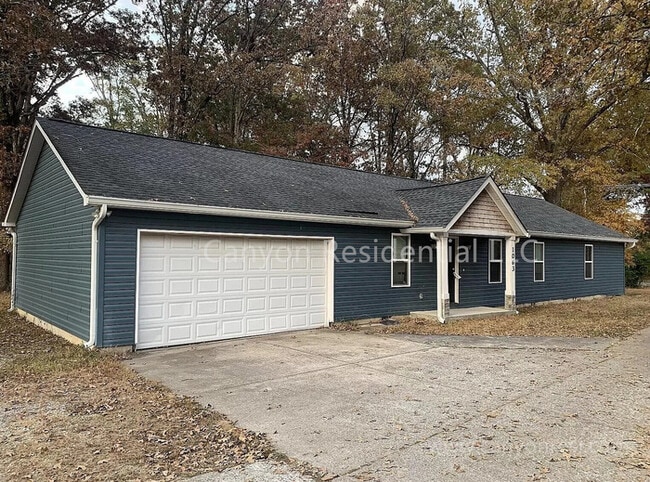 Building Photo - 1063 Givens Rd Rental