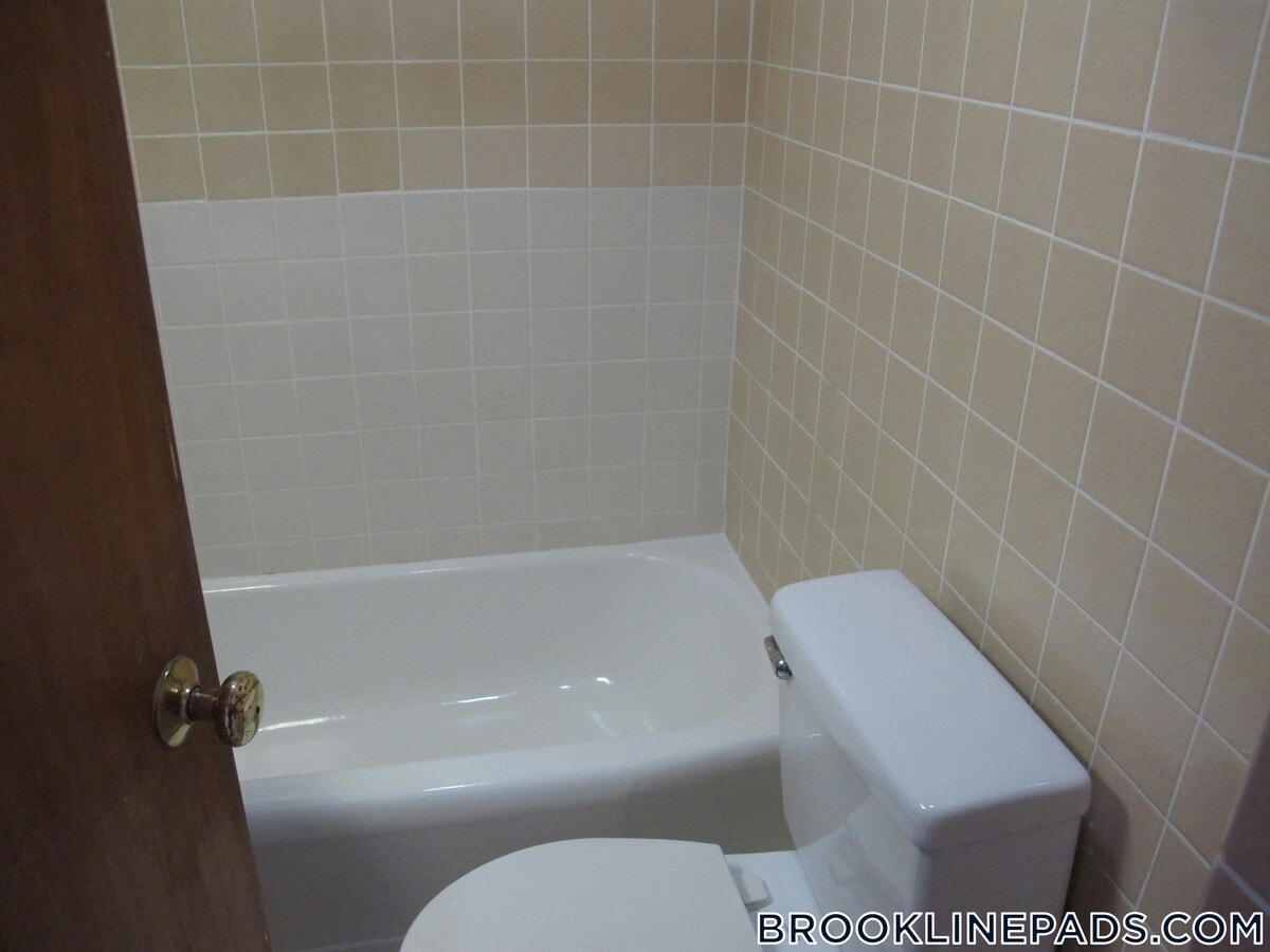 Photo - 1223 Beacon St Unit 406