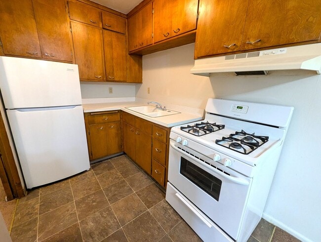 Photo - 2020 Pillsbury Ave Unit 305