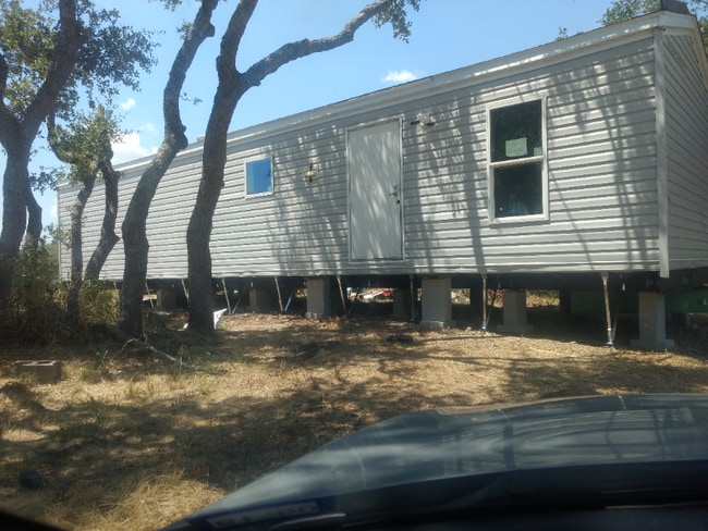 Building Photo - 3432 Private Rd 2002 Rental