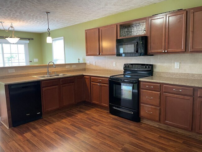 Photo - Charming 3 Bed 2 Bath Raeford Home with Fenced Backyard