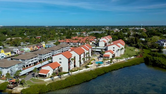 Photo - 1624 Stickney Point Rd Unidad 408 Rental