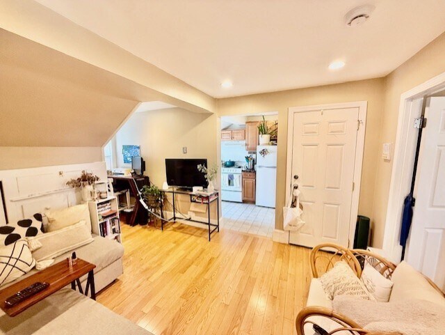 Photo - 28 Derne St Unit 5##