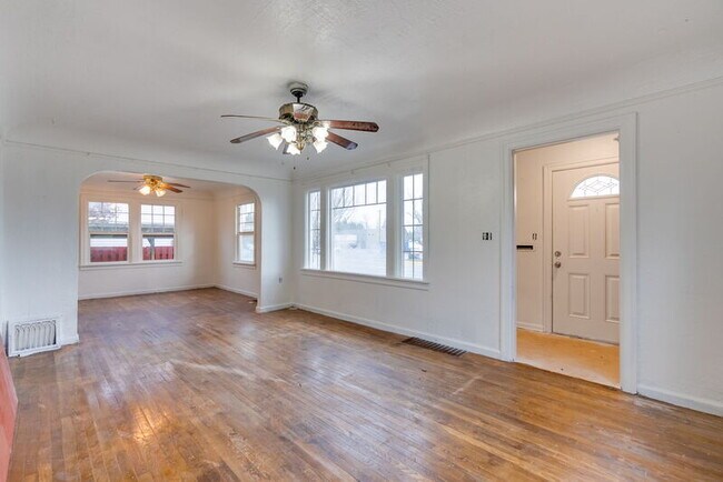 Photo - 1137 SE Uglow Ave