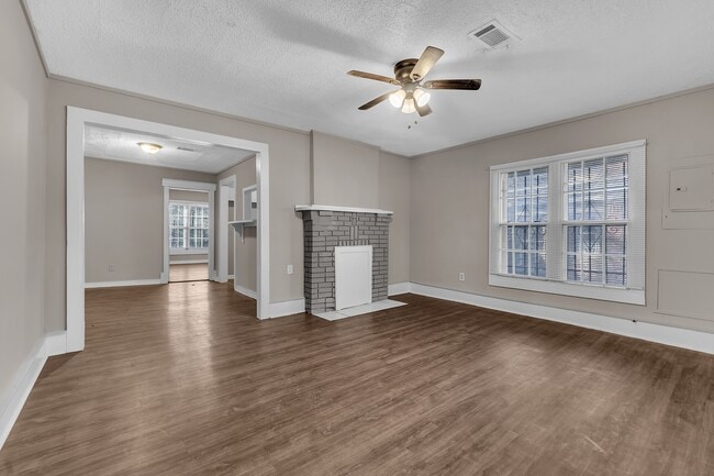 Photo - 481 Marianna St