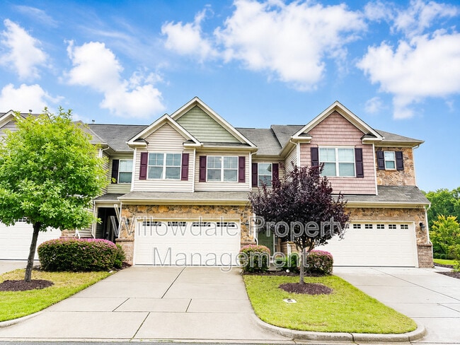 Building Photo - 535 Whitworth Ln