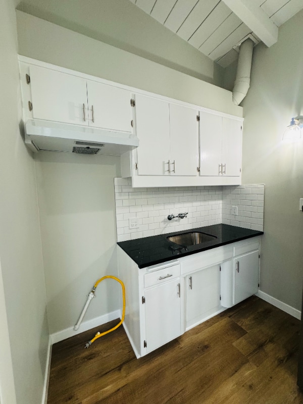 Photo - 2026 Hermosa Ave Unit 5